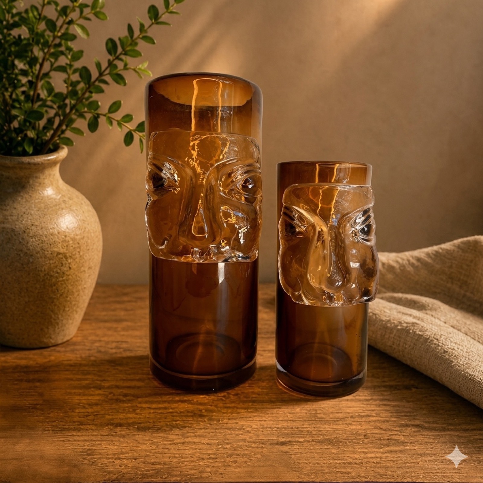 Amber Vase — glass art by Mezcla, 29×16 cm